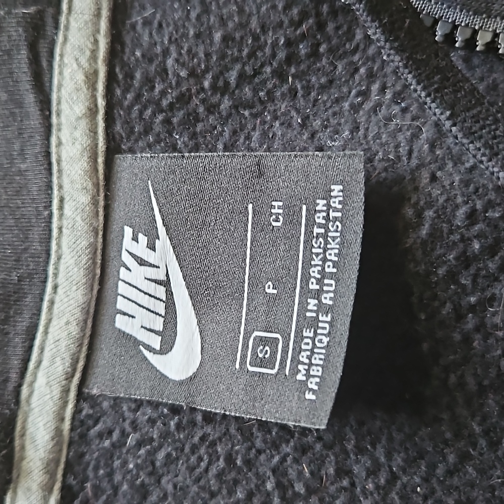 Nike Jacket - Picture 3 of 4